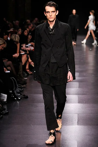 Look 20